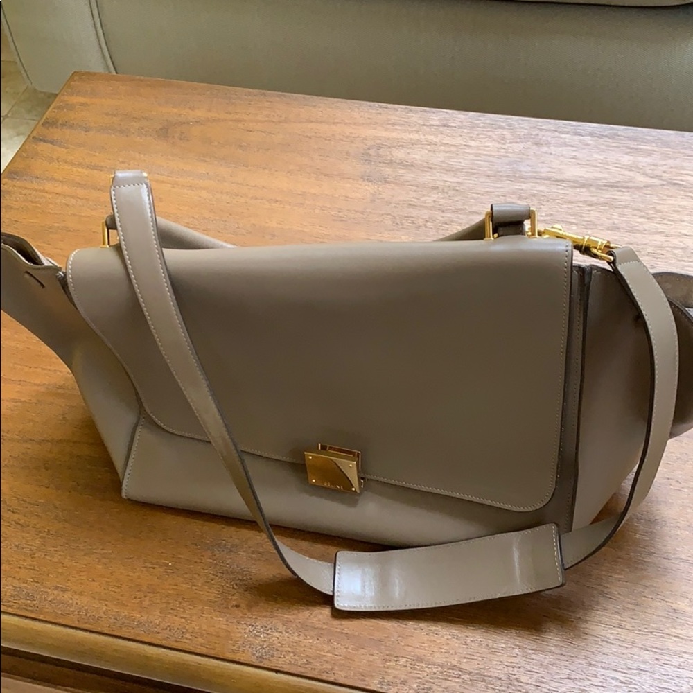 Celine Handbag - Picture 2 of 4